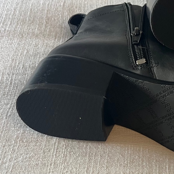 Vionic Leather Bootie - Picture 3 of 7